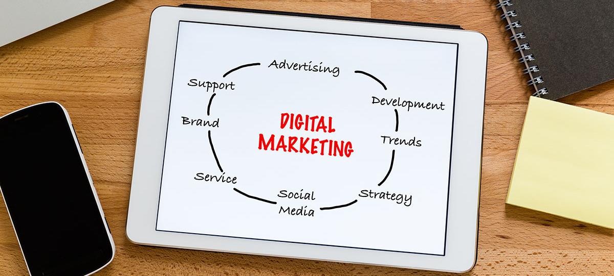 7 Pros and Cons of Hiring A Digital Marketing Agency